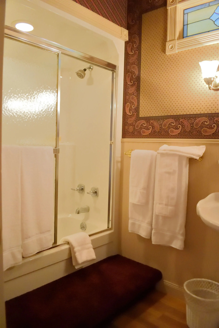 Yelton Manor Bed & Breakfast