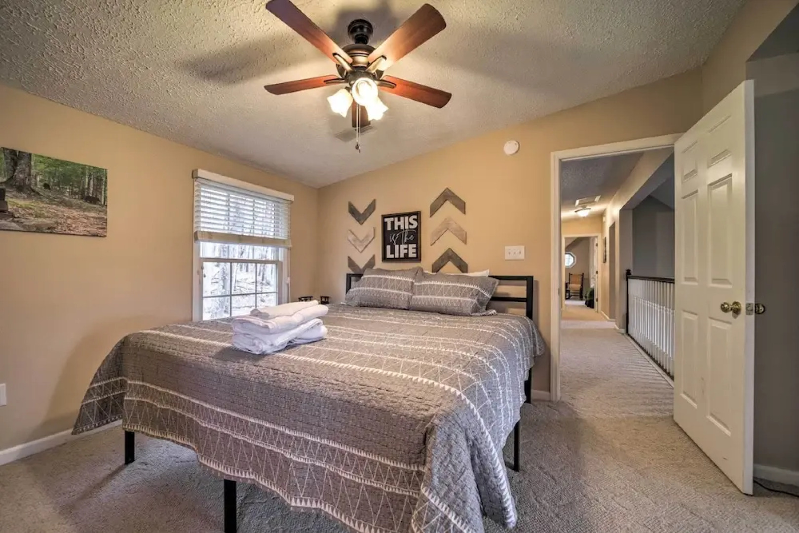 Blue Ridge Mtn Escape: Home w/ Deck & Fire Pit!