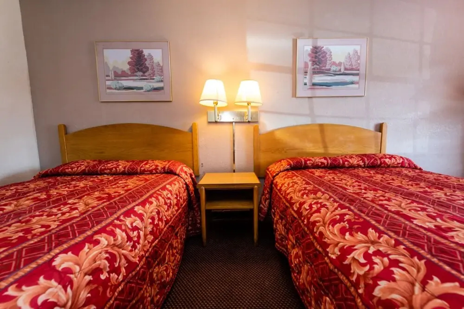 University Inn & Suites