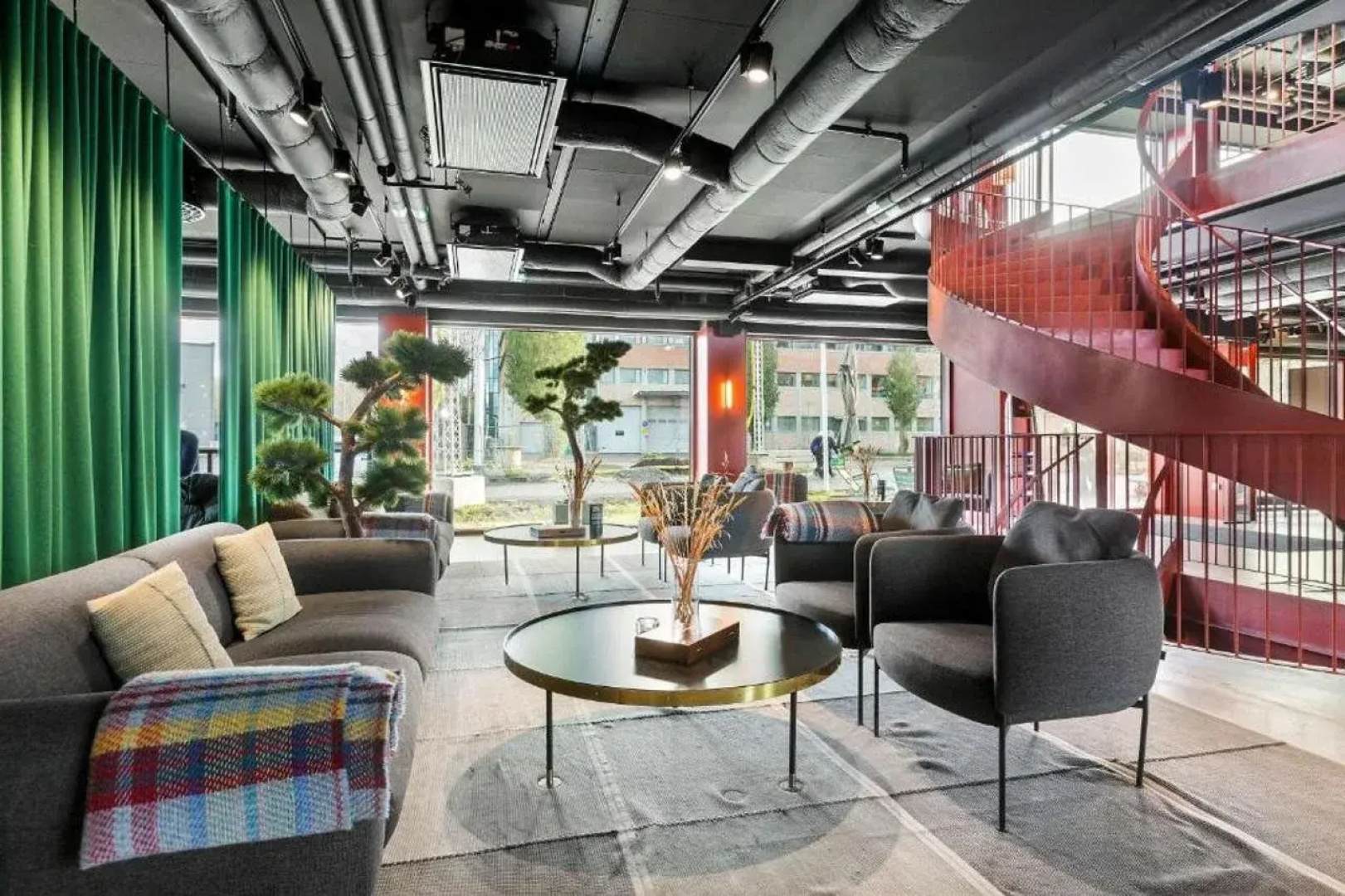 Ten Hotel