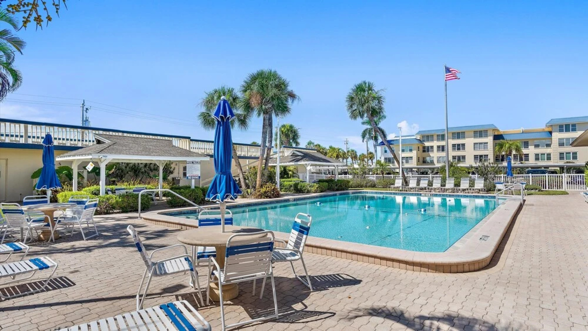 Beach Harbor Hideaway 1 Bedroom Condo by RedAwning