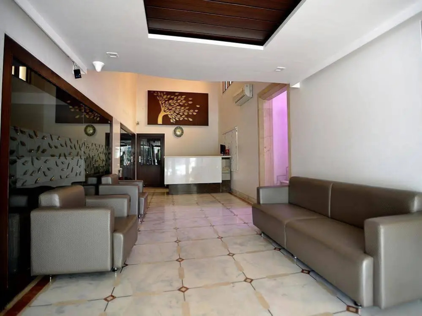 OYO Rooms Dairy Den Circle