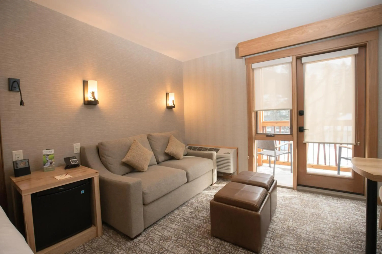 Moose Hotel And Suites