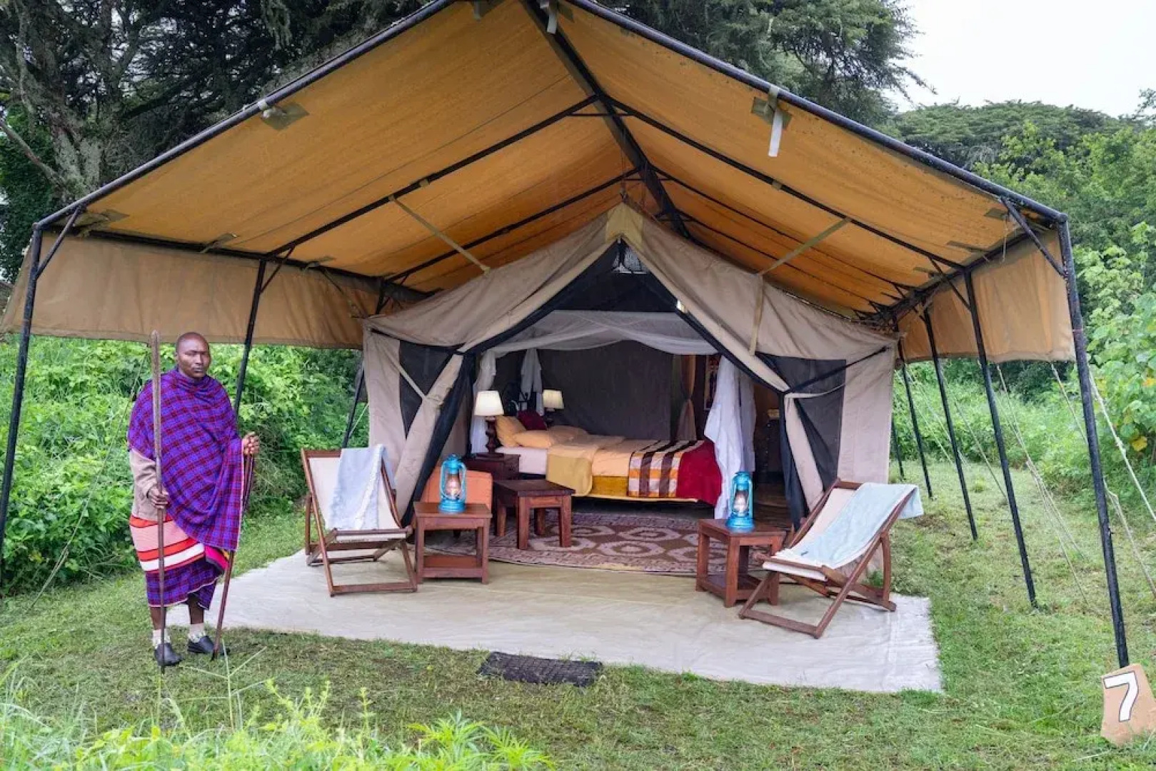 Ngorongoro Lions Paw