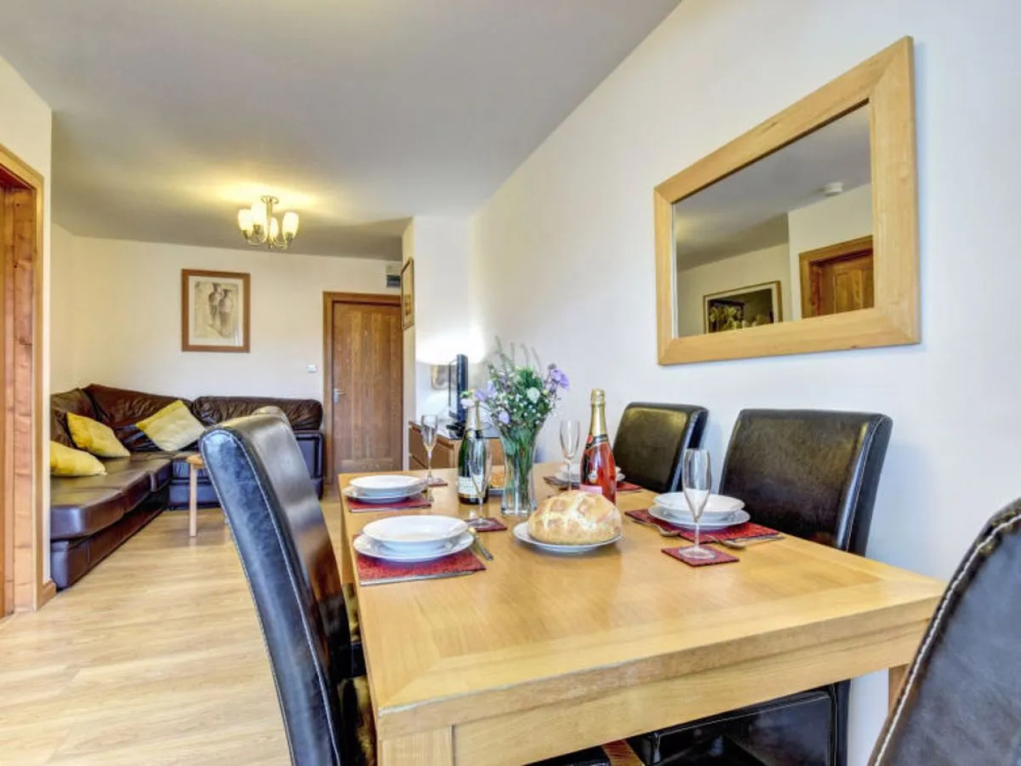 Chalet Llawr Un Sankt Johann in Tirol