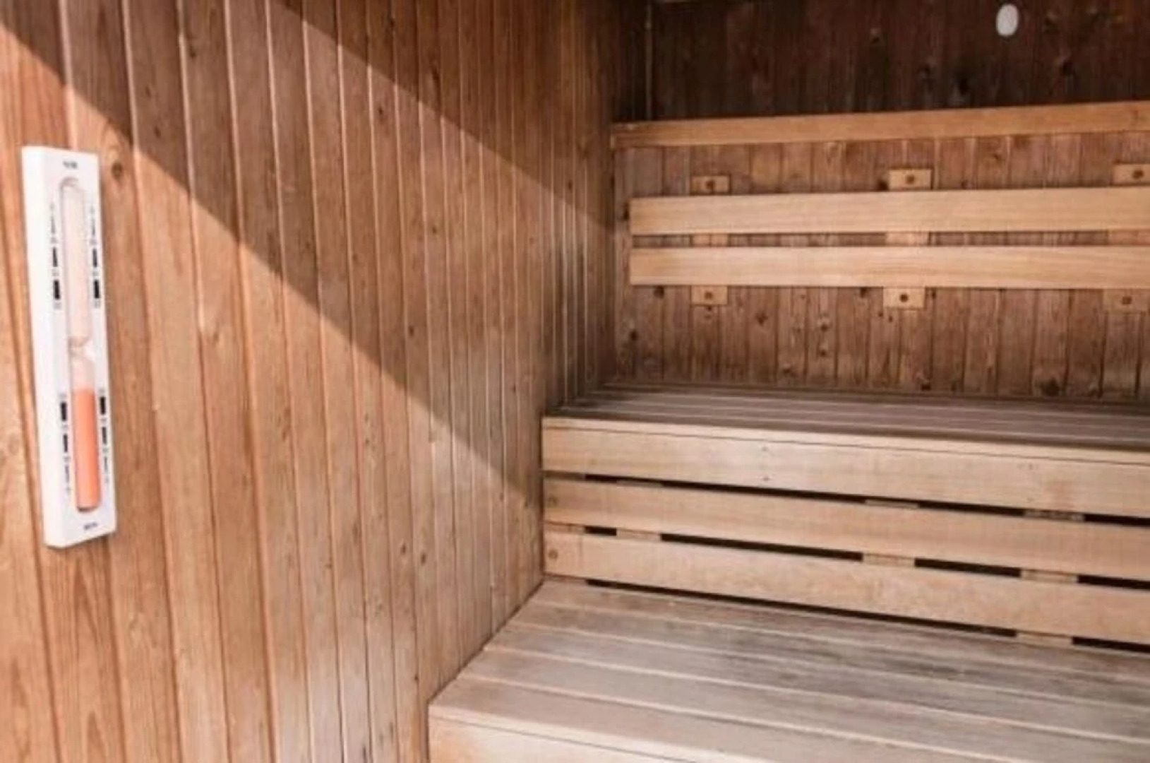 Red Ba Skyline Central