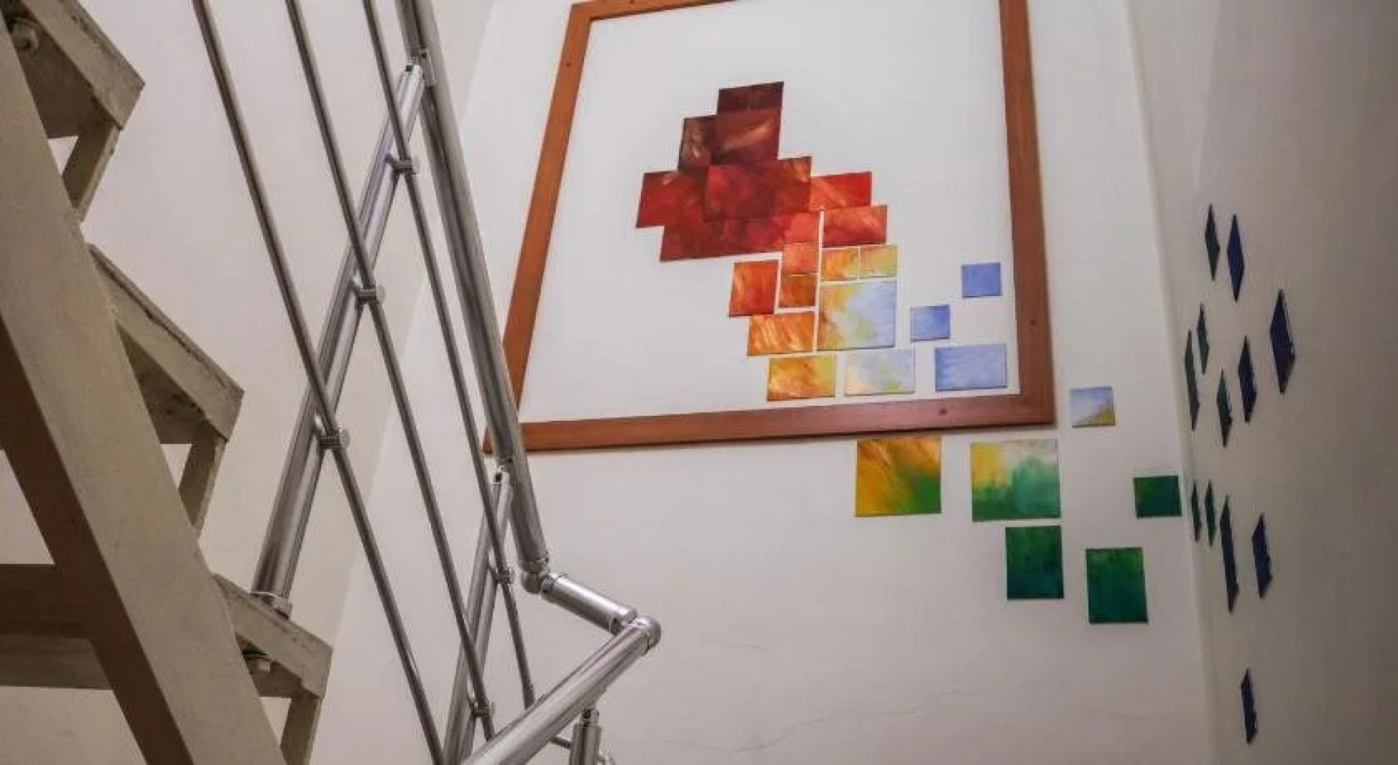 Envoy Hostel & Tours