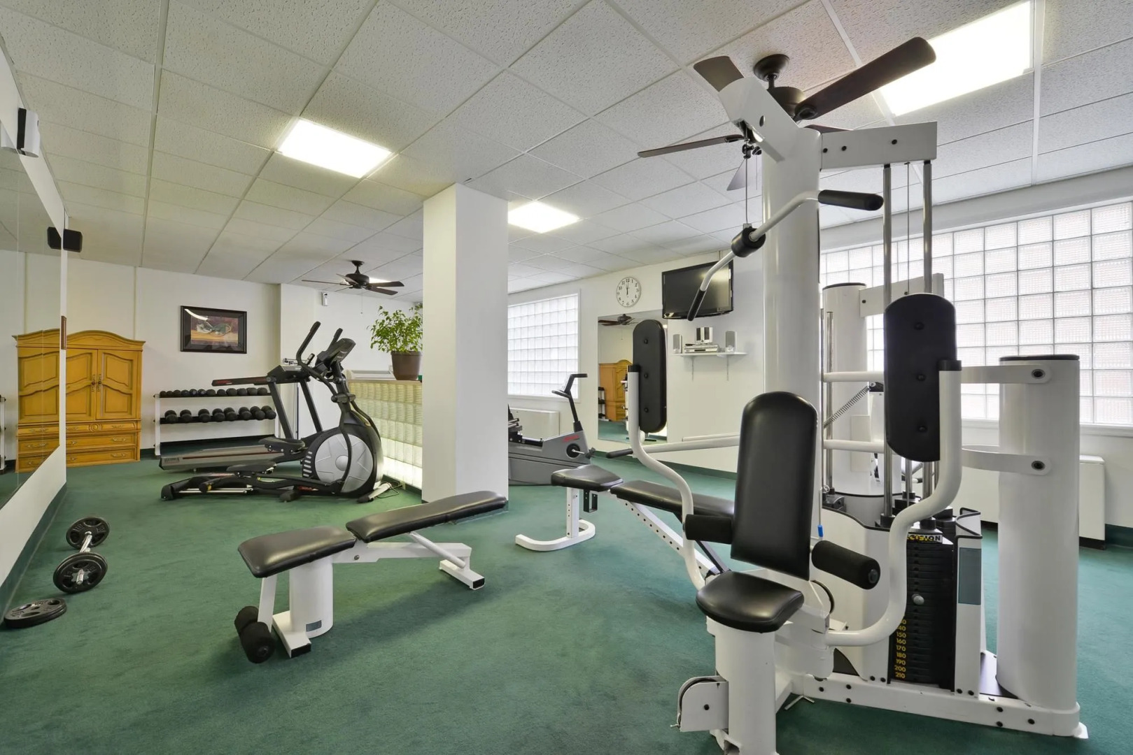 Genetti Hotel, SureStay Collection by Best Western