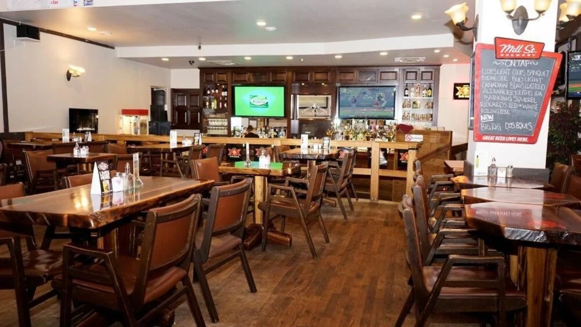 McIntosh Country Inn & Conference Centre in Canada