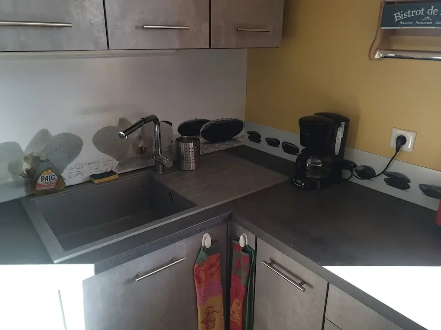 Chambre avec cuisine équipée sur demande