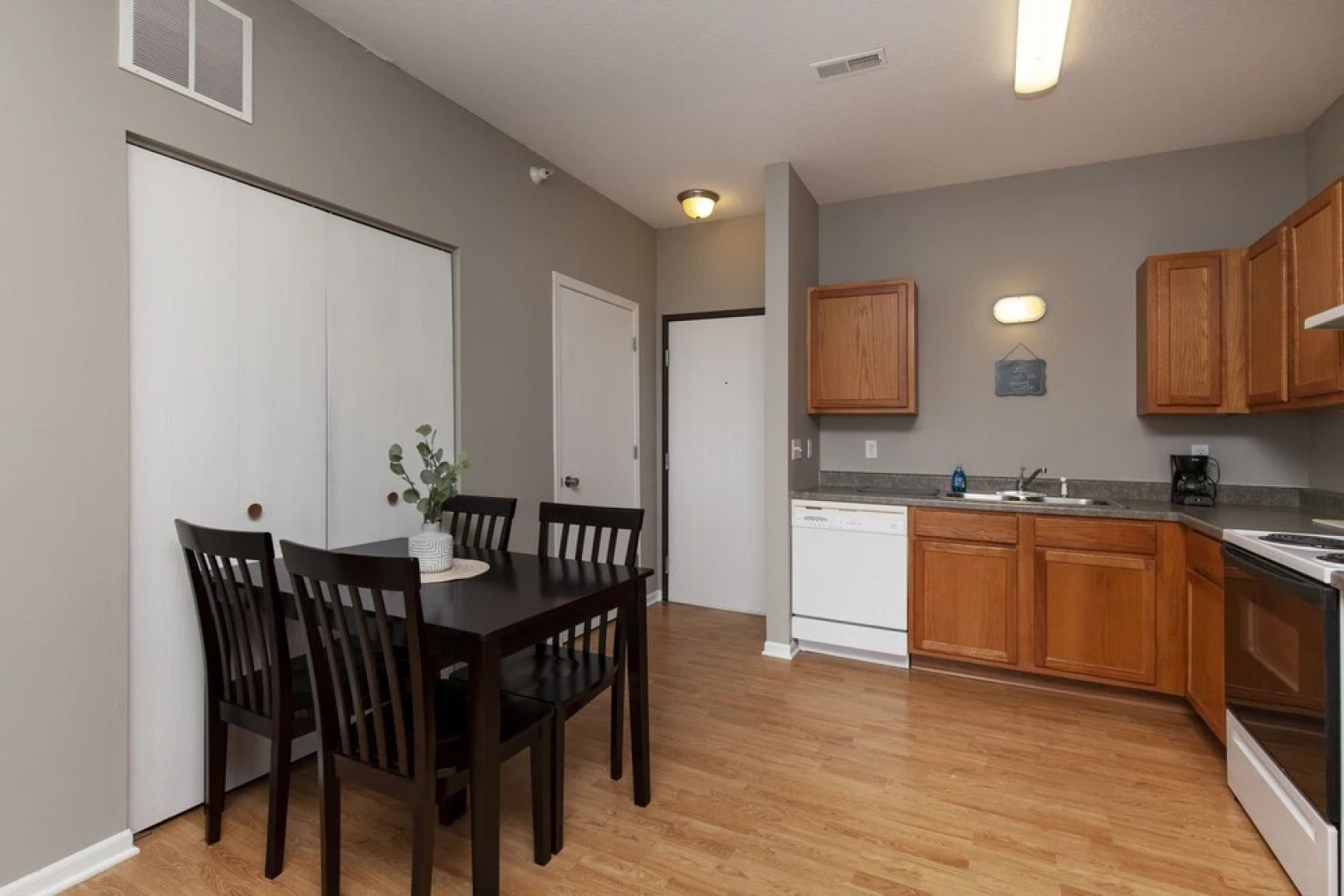 The Modern Flats of Ames