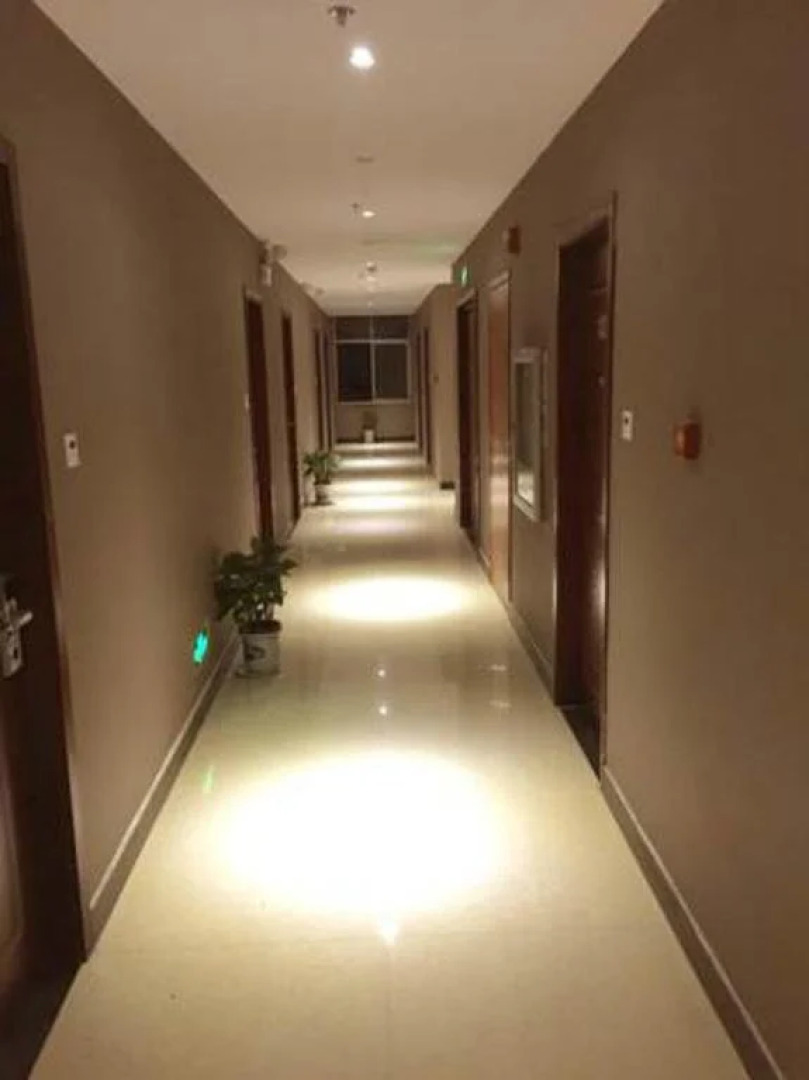 Tenglong Business Hotel