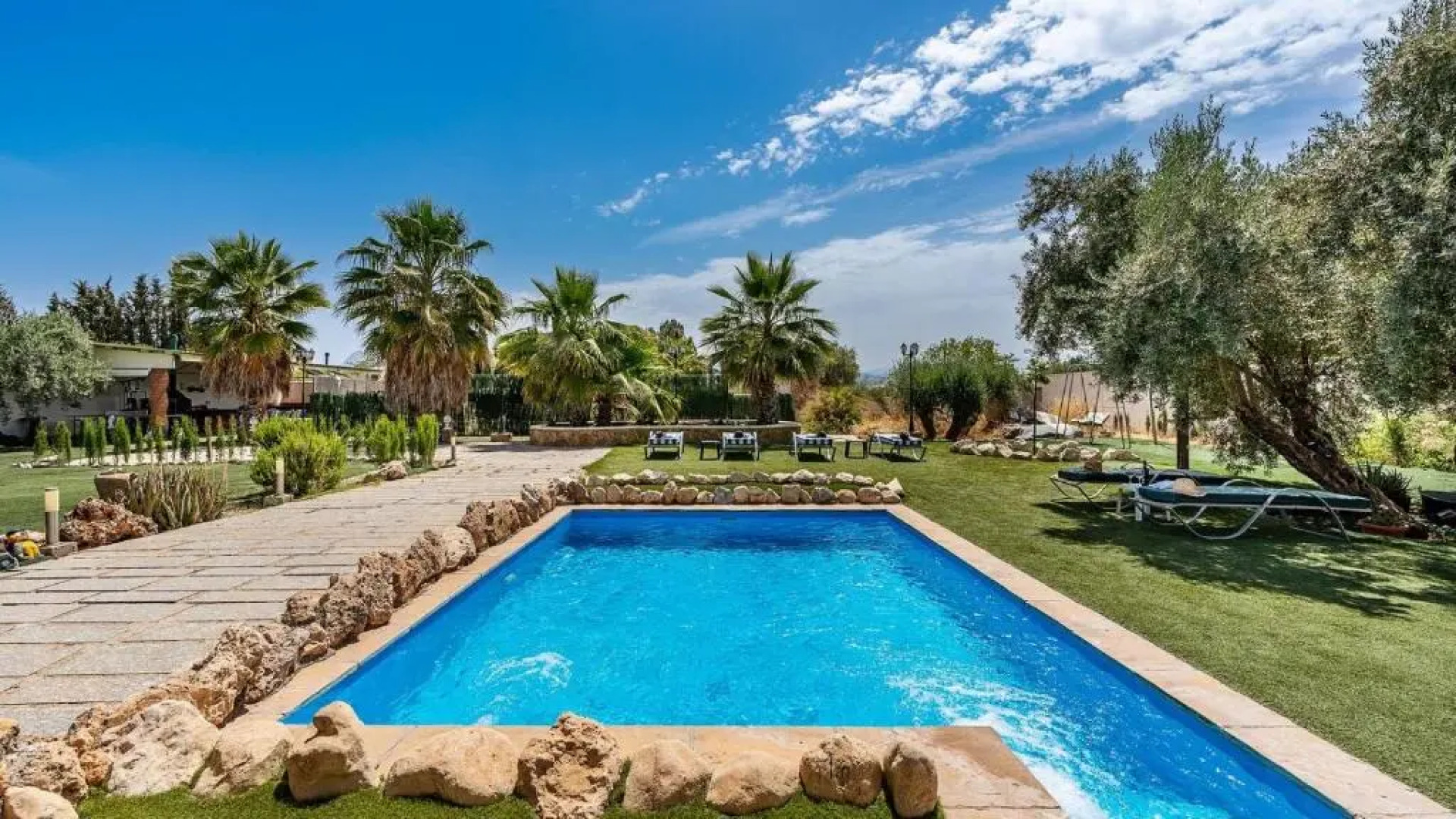 Casa Capricho de Luna Atarfe by Ruralidays