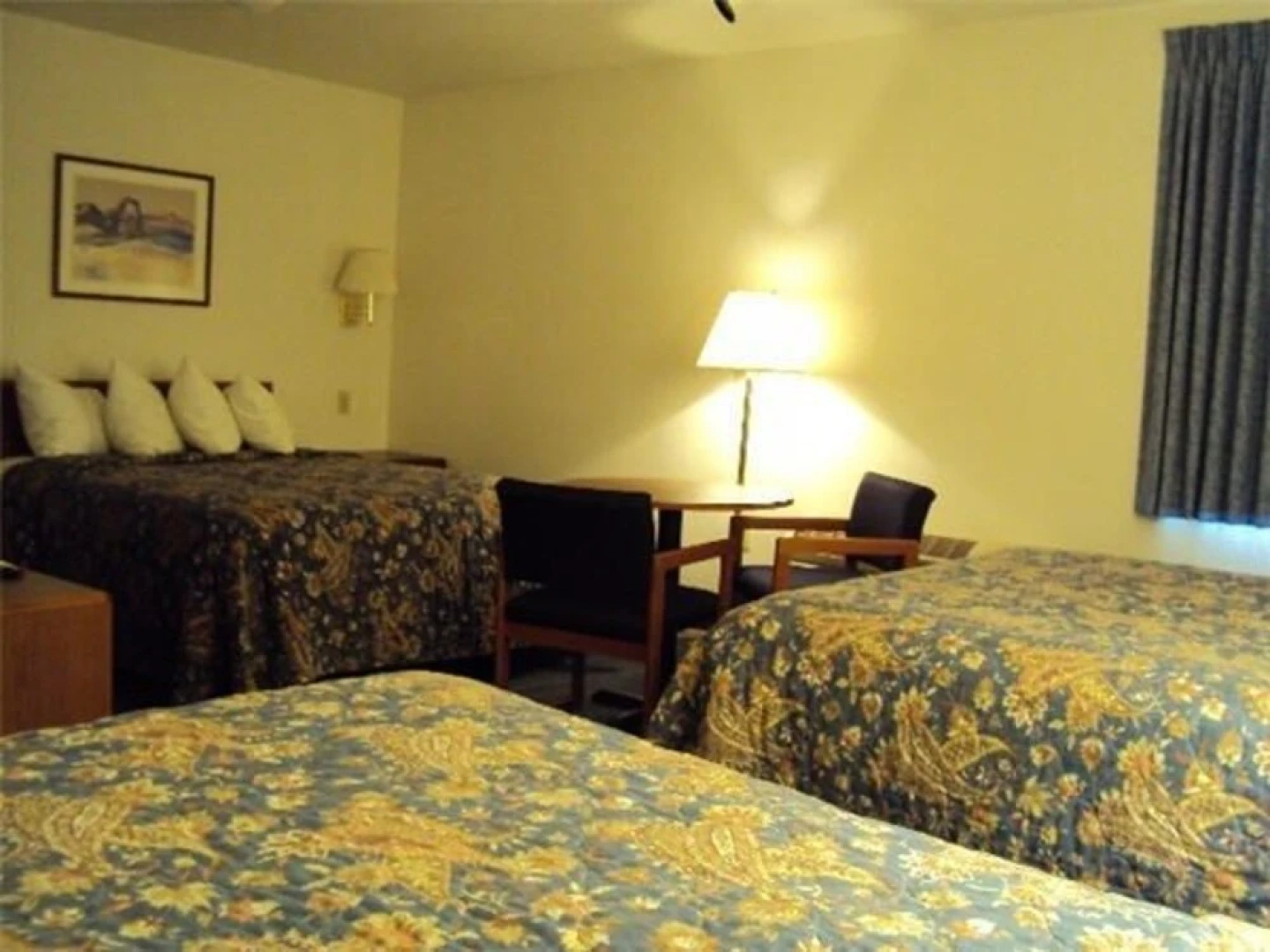 Avenue Hotel Bed and Breakfast