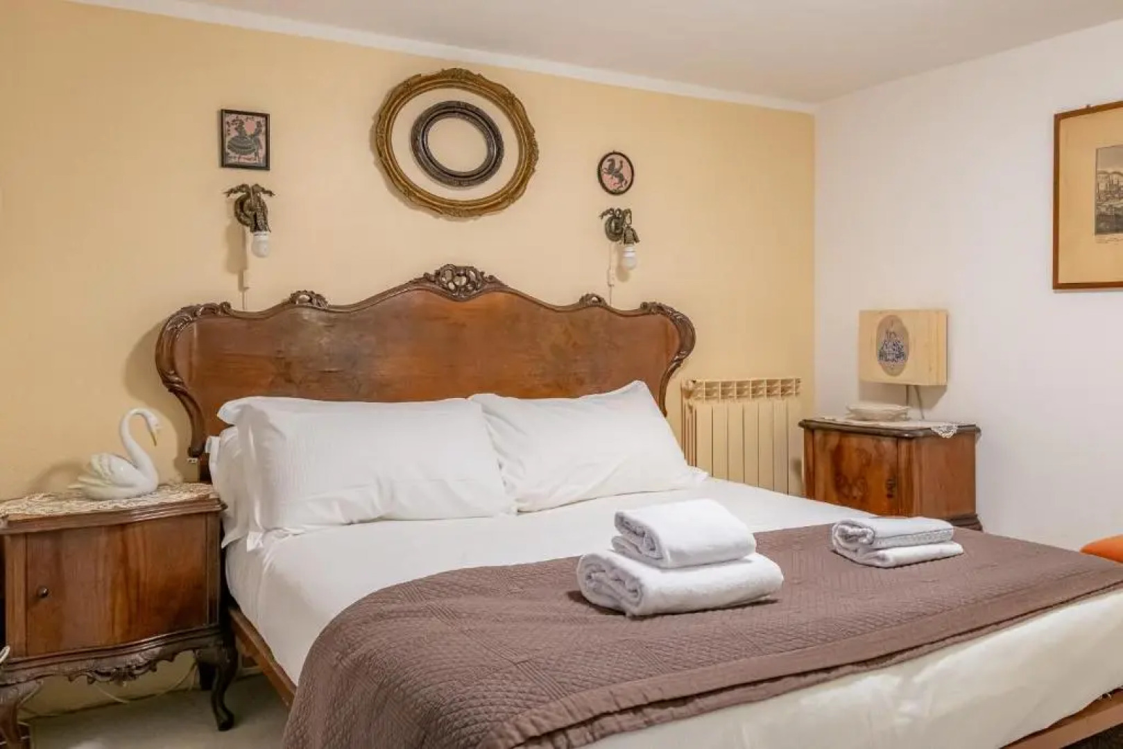 Panorama Lake and Garden by Wonderful Italy