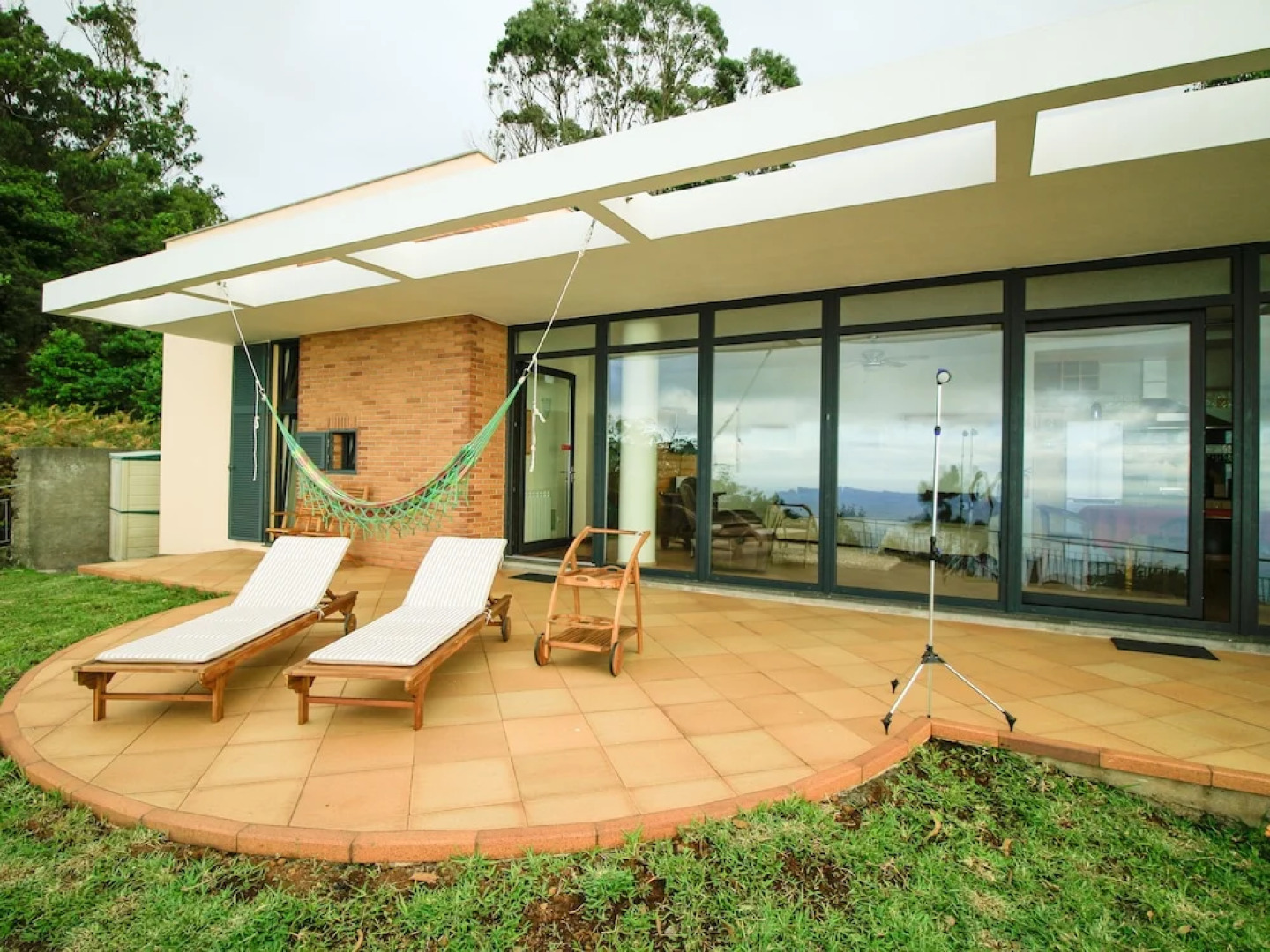 Cottage Ocean View by Analodges