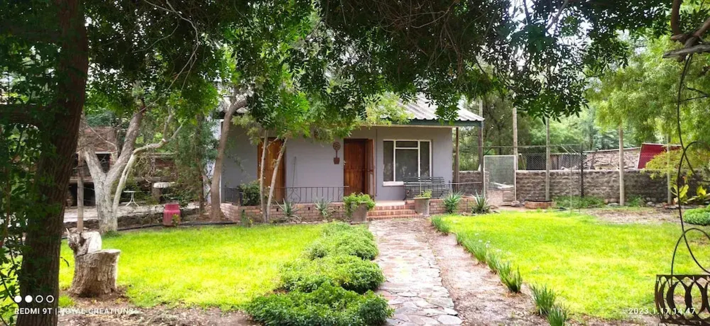 Immaculate 2-bed Garden Cottage in Beaufort West