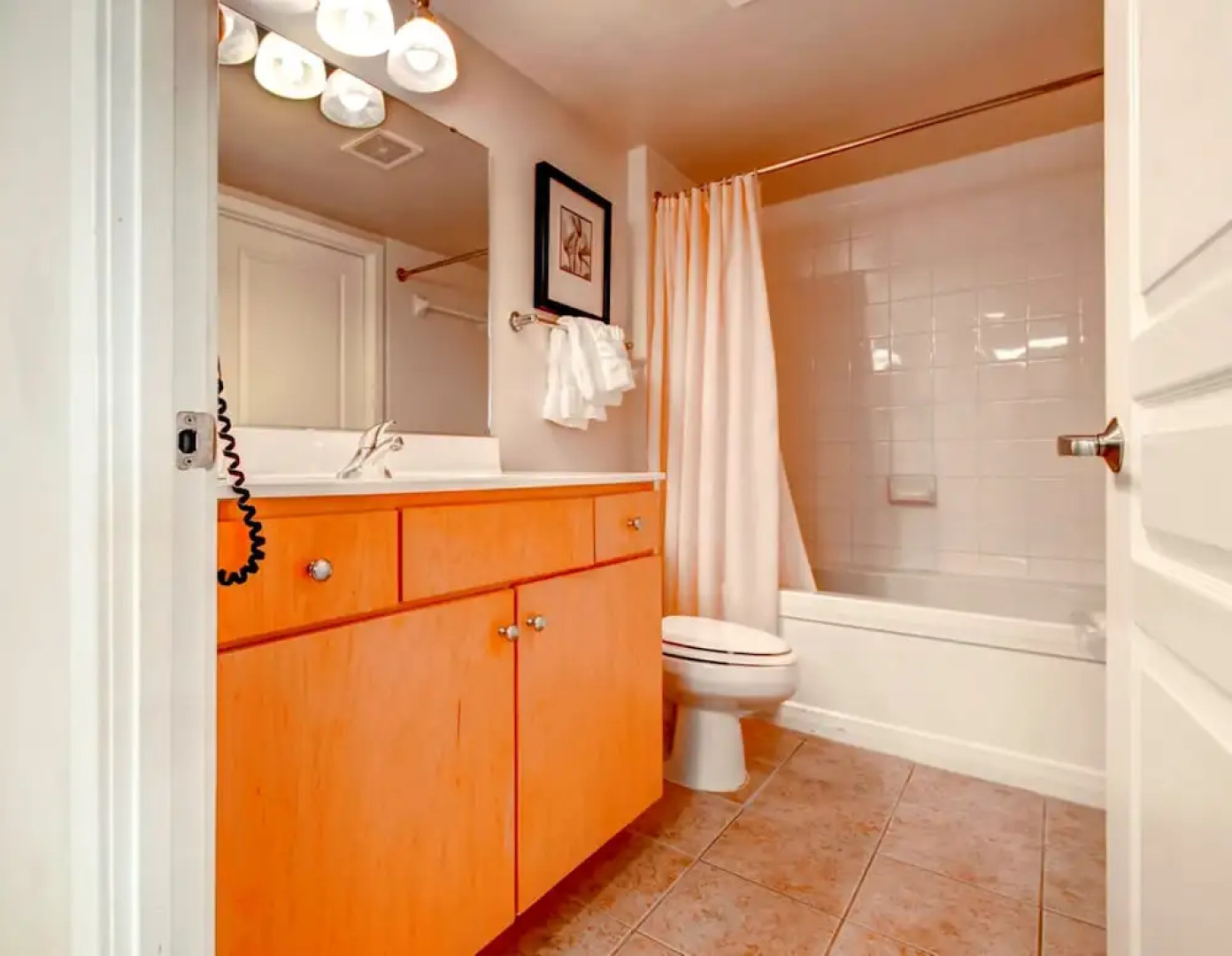 Global Luxury Suites at Spring Hill