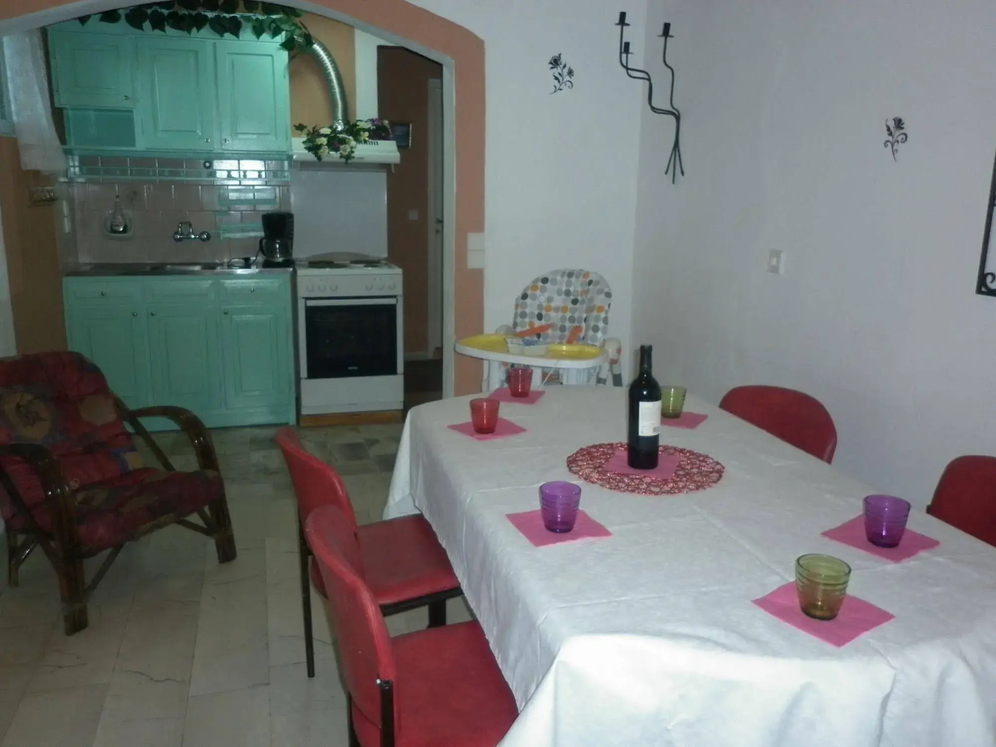 Eleni Family Apartments
