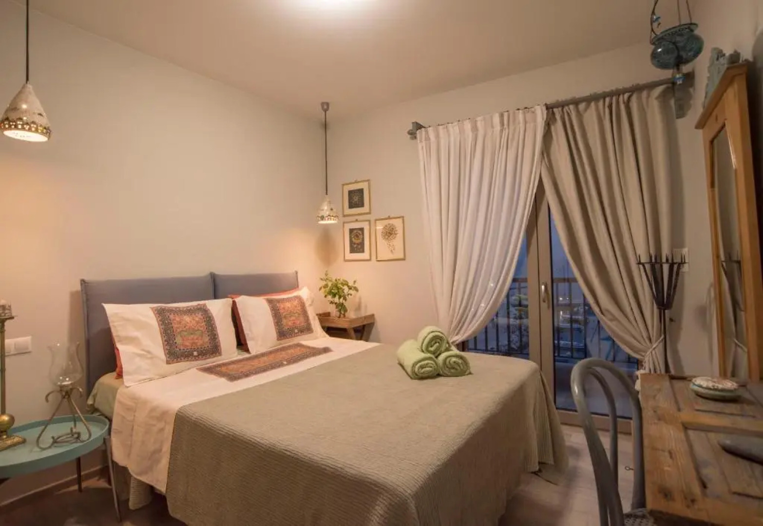 Eftopia Beachfront 2-bedrooms apartment