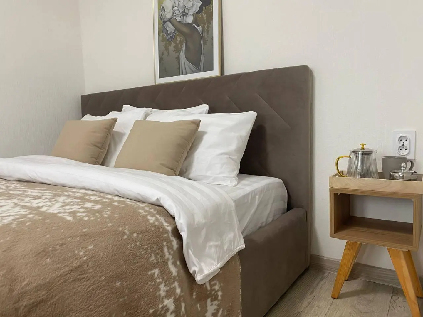 Поделам уютная квартира у арены "Трактор"