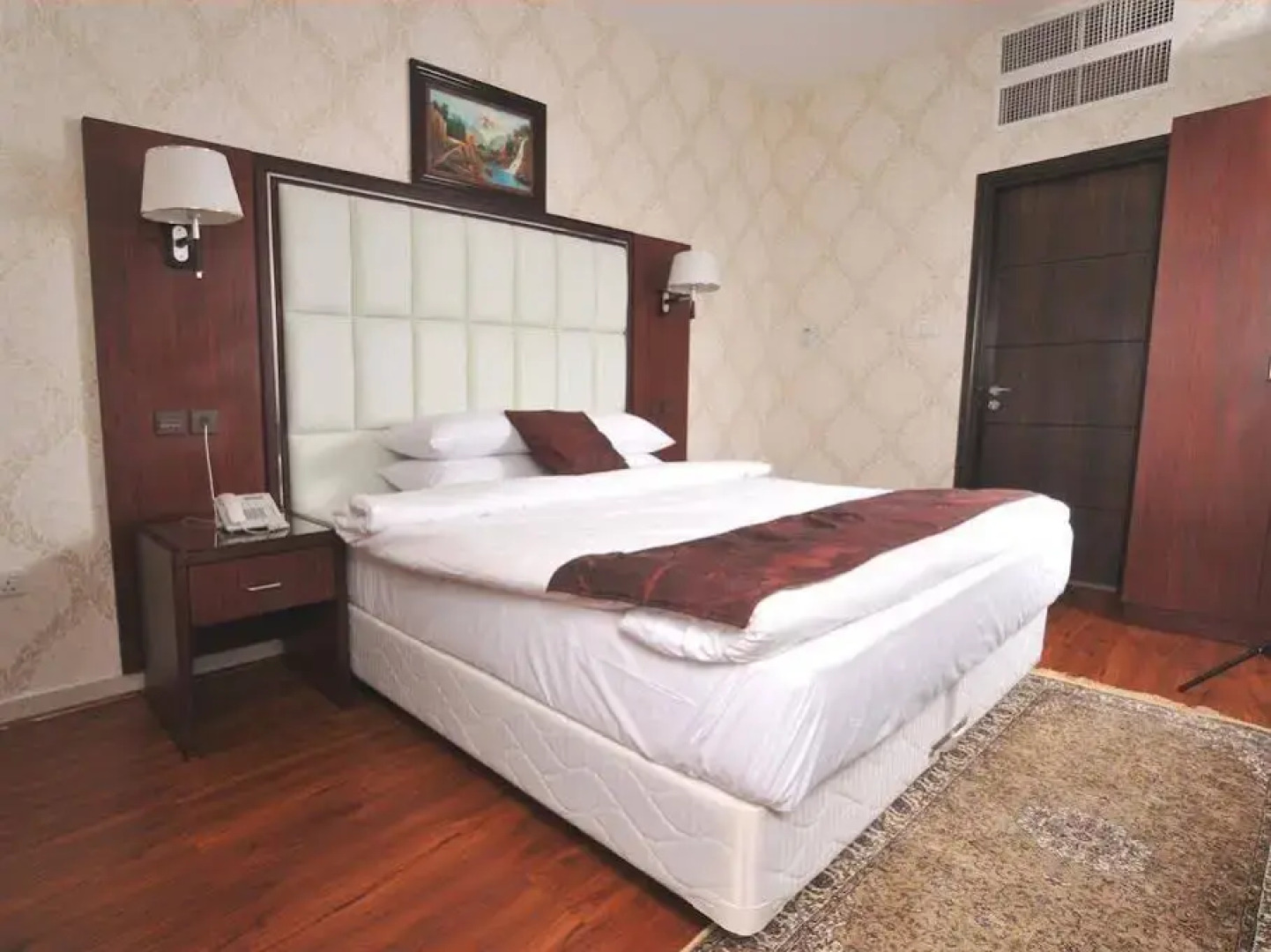 Royal Suite Hotel Apartments
