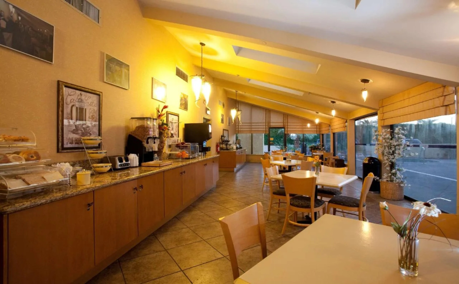 Red Lion Inn & Suites Cathedral City