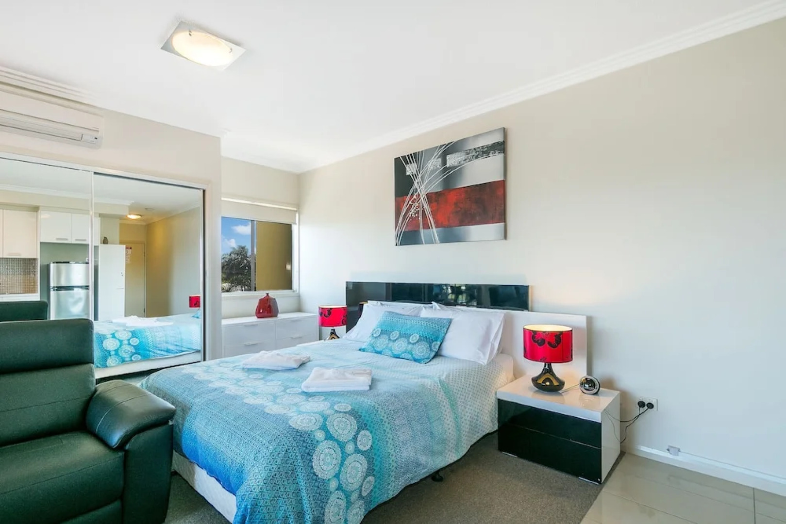 Sutton Beach Apartments