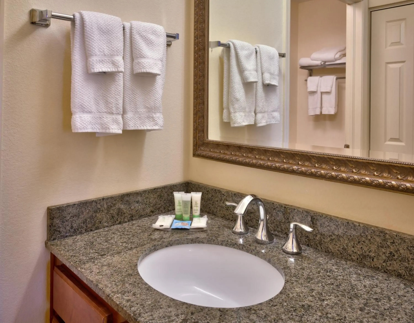 Staybridge Suites Omaha 80th And Dodge by IHG