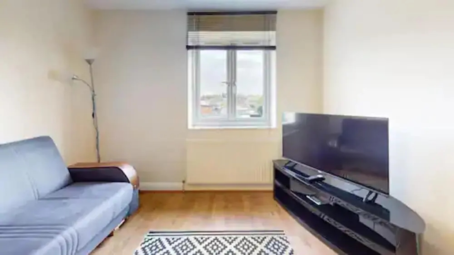 Beautiful 2-bed Apartment in Stanford-le-hope