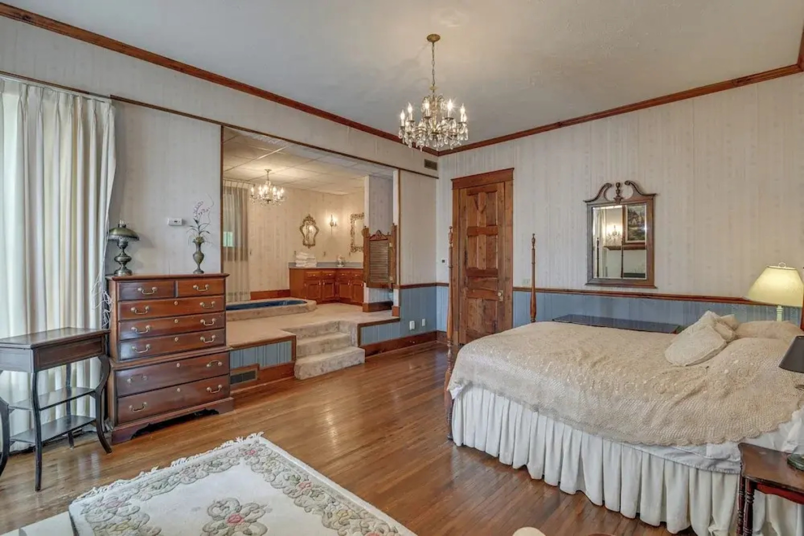 Walk to Lawrenceburg Square: Home for Large Groups