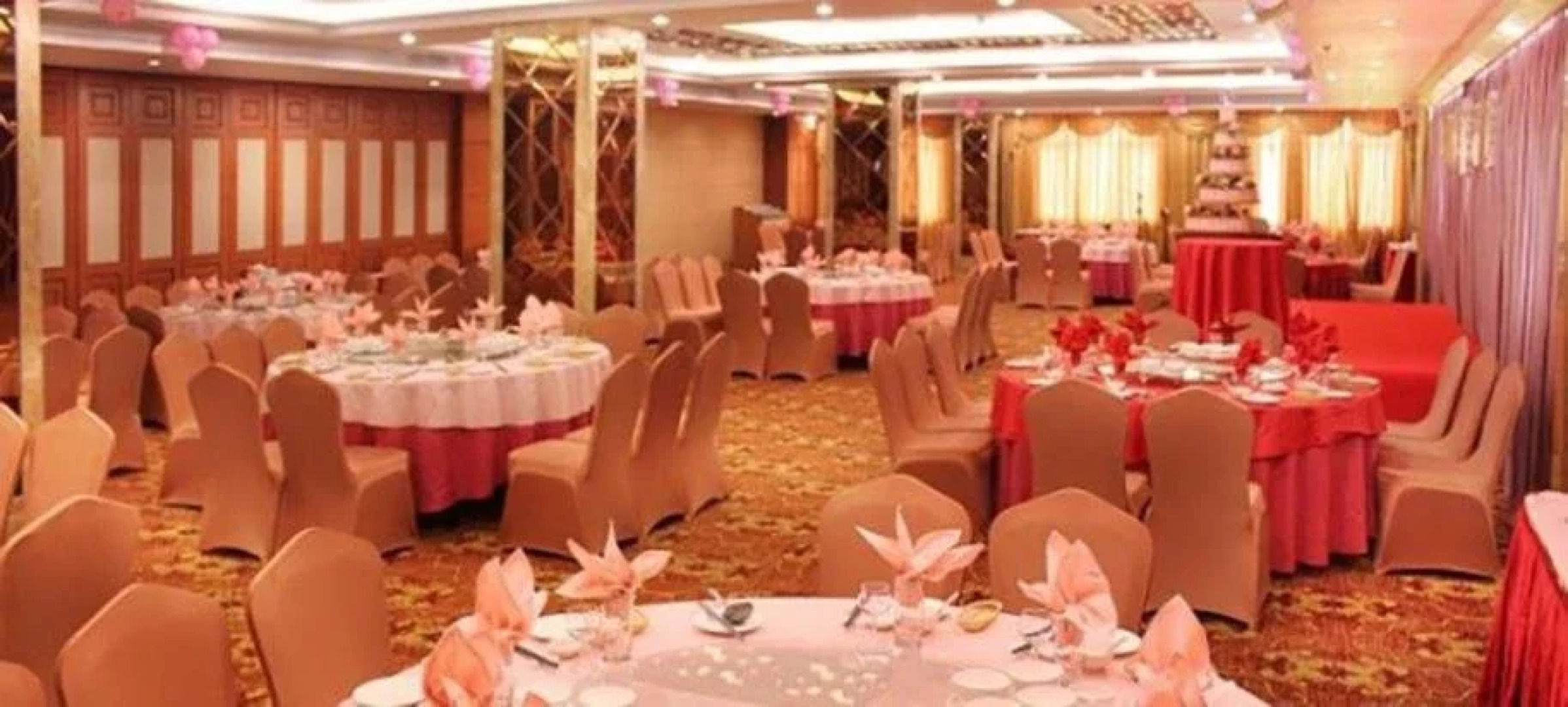 Huizhou Three Suns Hotel