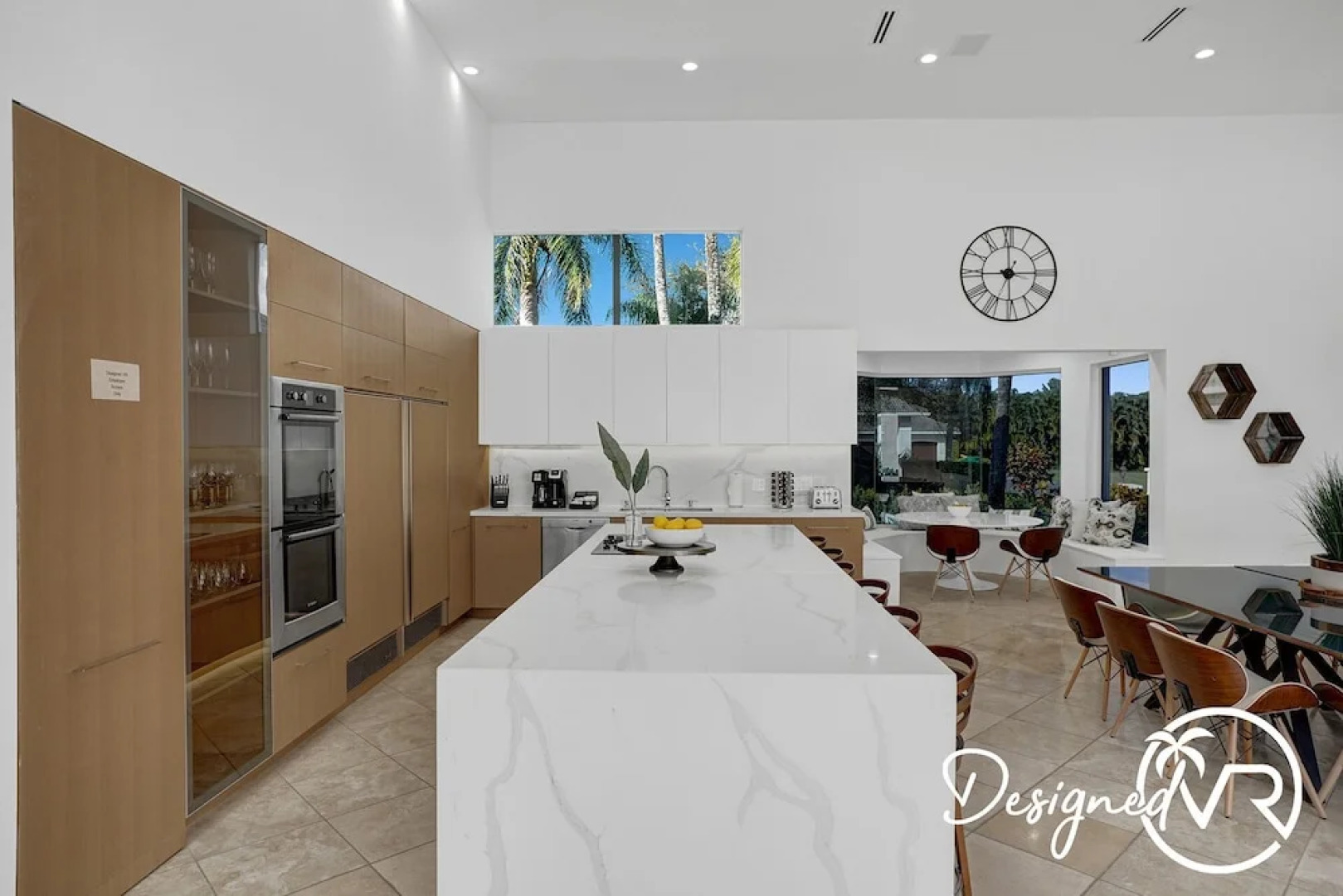 Sophia's Compound resort w heated pool