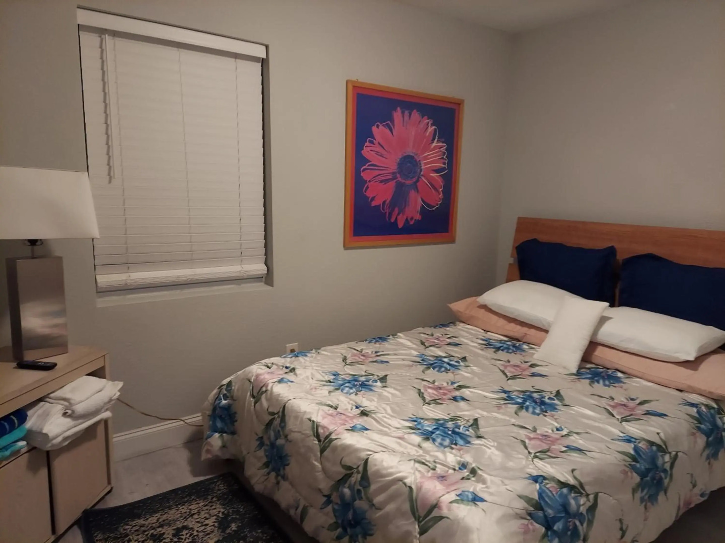 Nice house between two beaches.