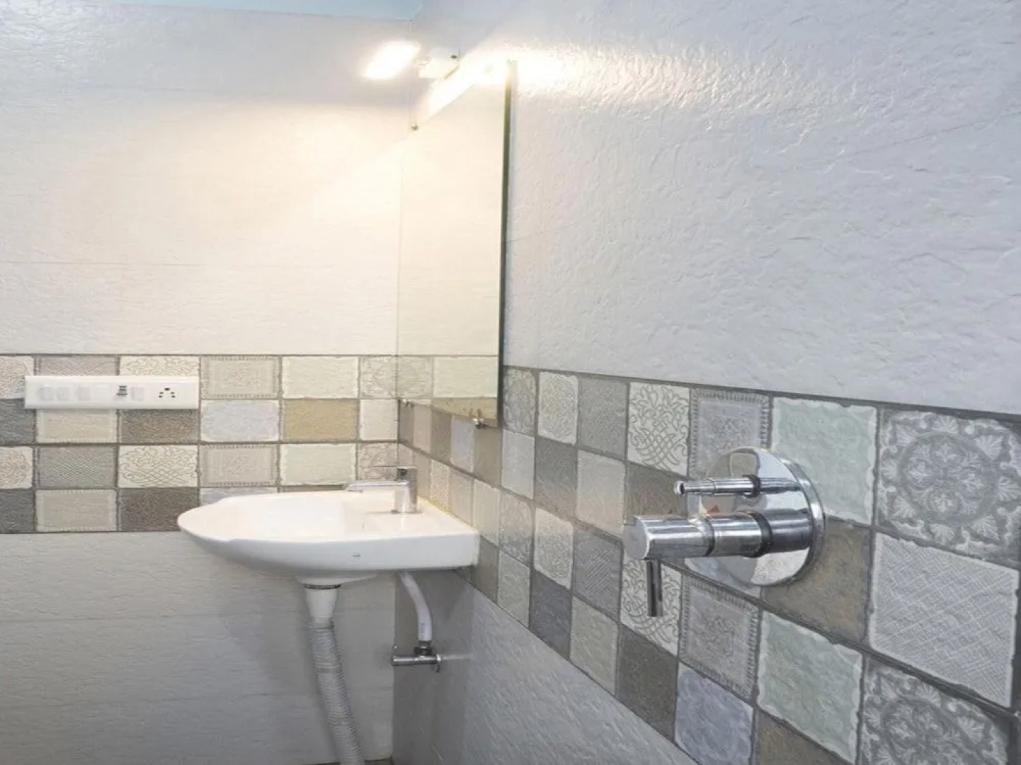 Lotus The Lake View Resort