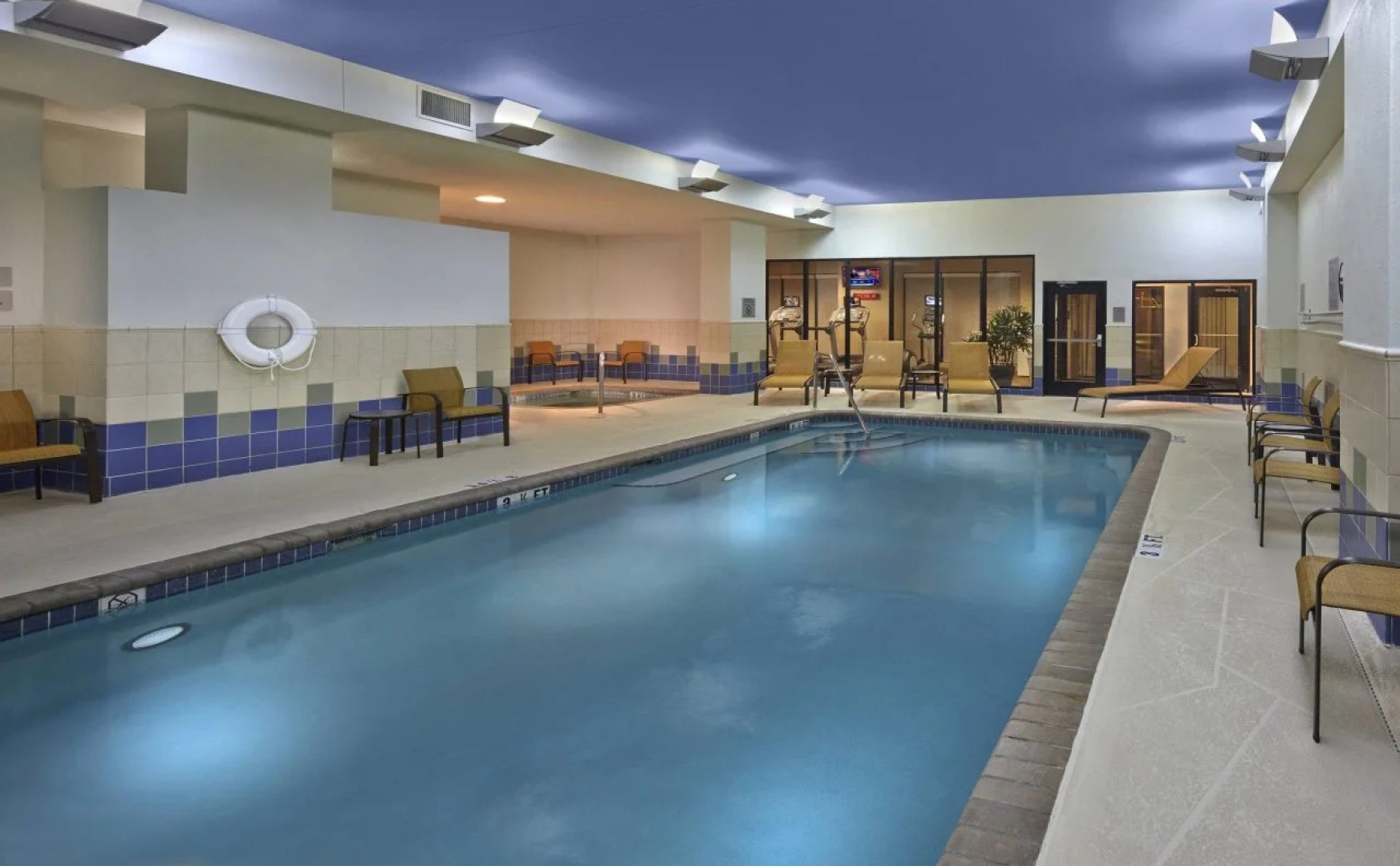 Courtyard by Marriott St. Petersburg Downtown