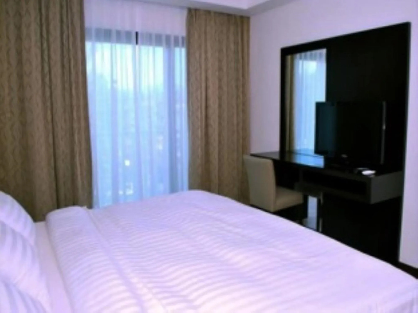 Terrace Hotel Subic Bay