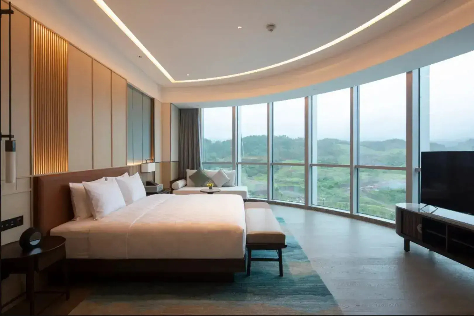 HUALUXE Yibin by IHG