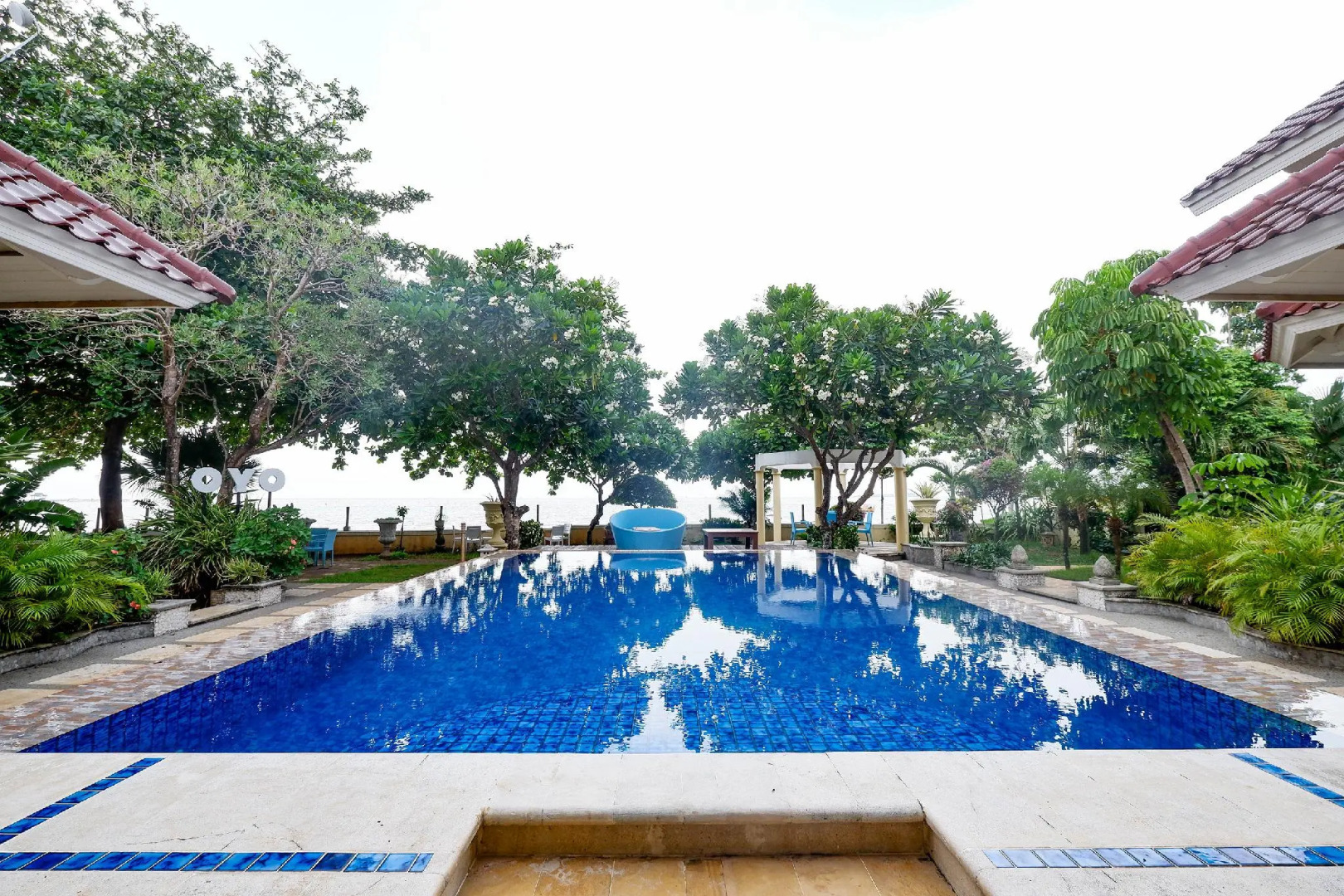 OYO 2359 Bayfront Karnadia