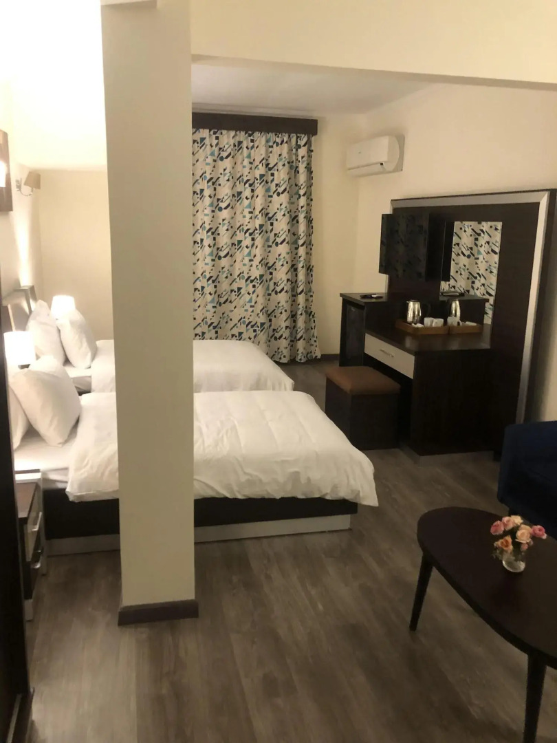 Pyramid Edge Hotel & Exclusive Pyramids View Rooftop