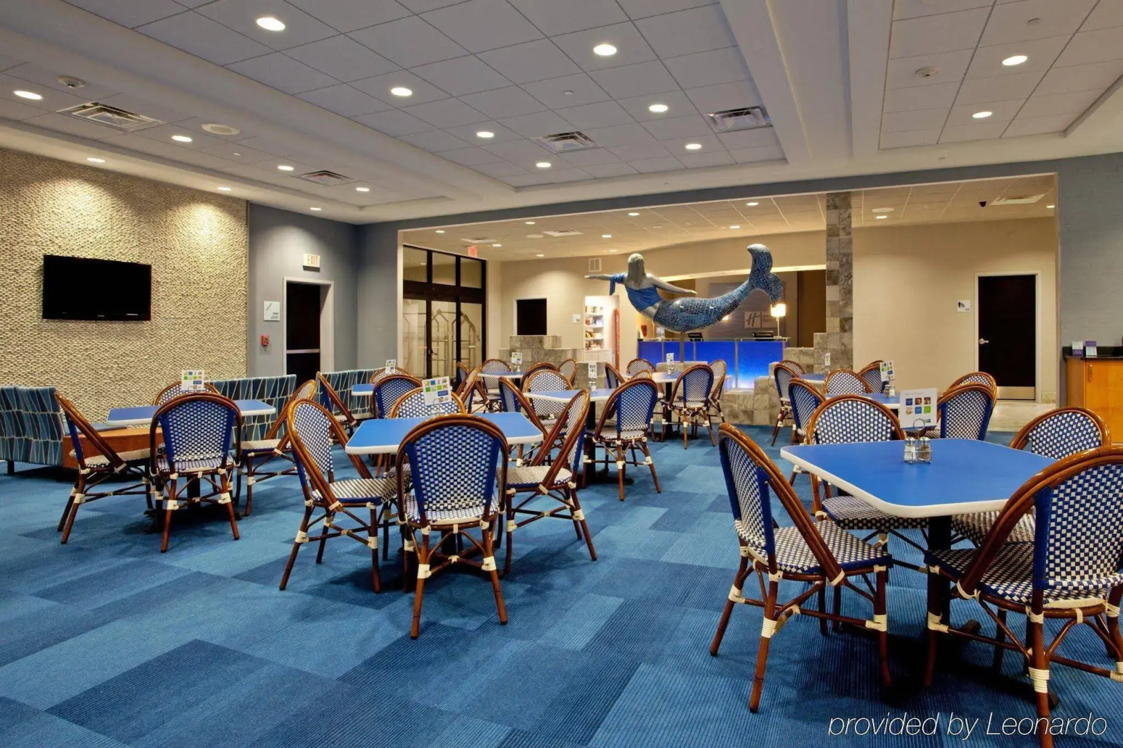 Holiday Inn Express Hotel & Suites Norfolk Airport by IHG