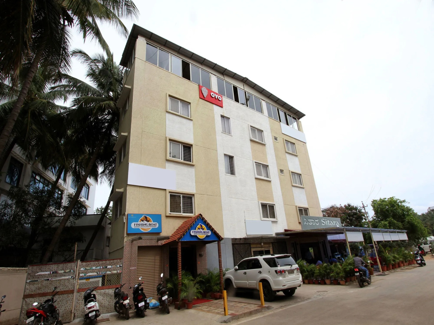 OYO 451 Goyal Residency
