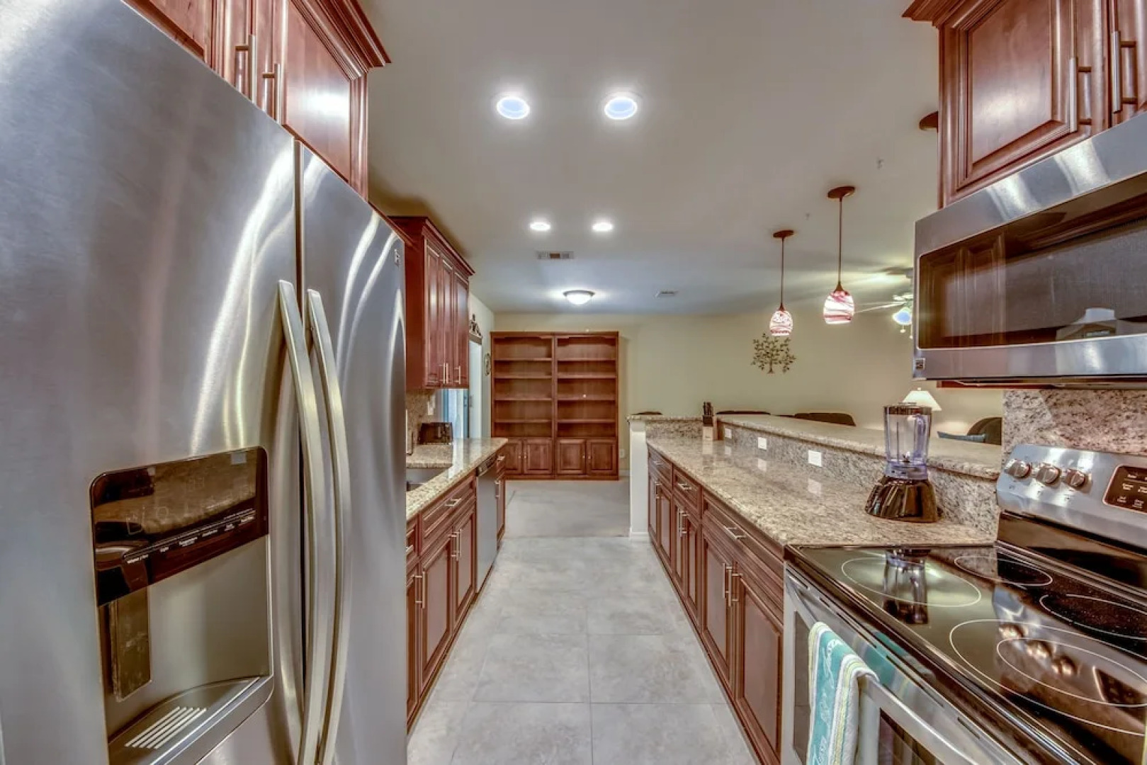 Charter Club Condo - Roelens Vacations