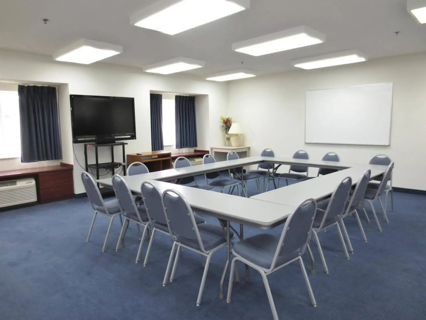 Americas Best Value Inn & Suites Maryville