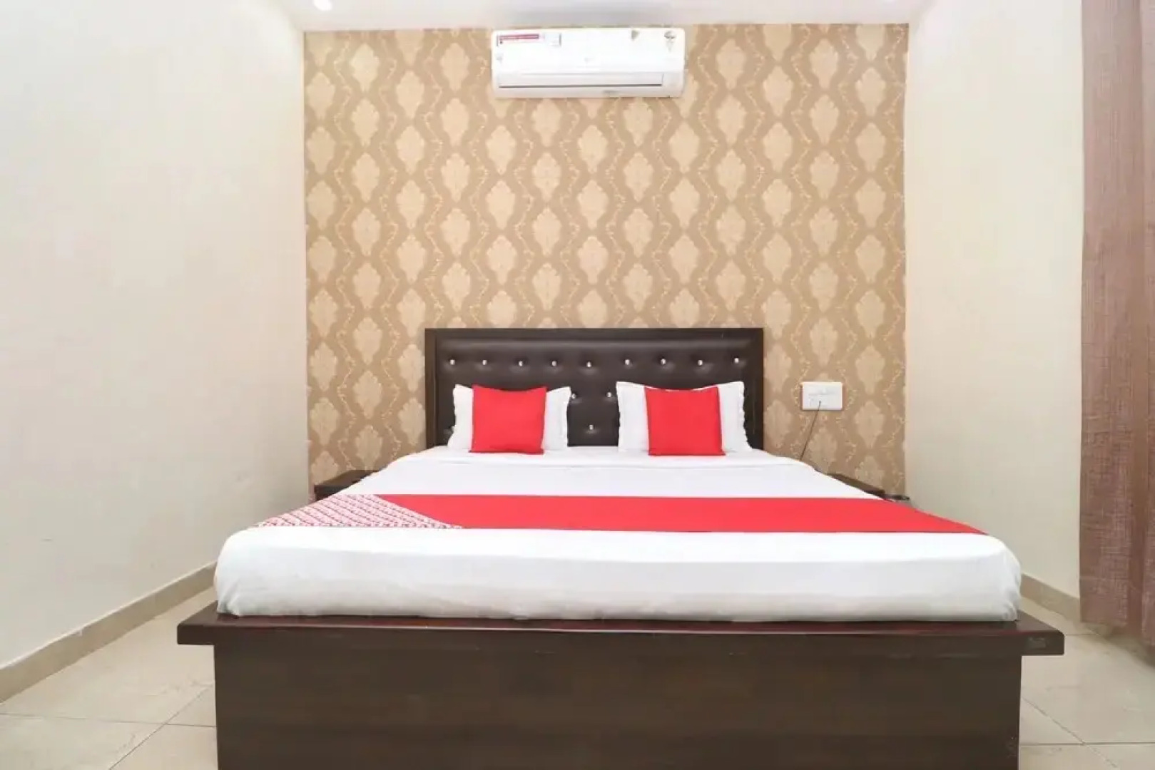 Samrat Regency By OYO Rooms