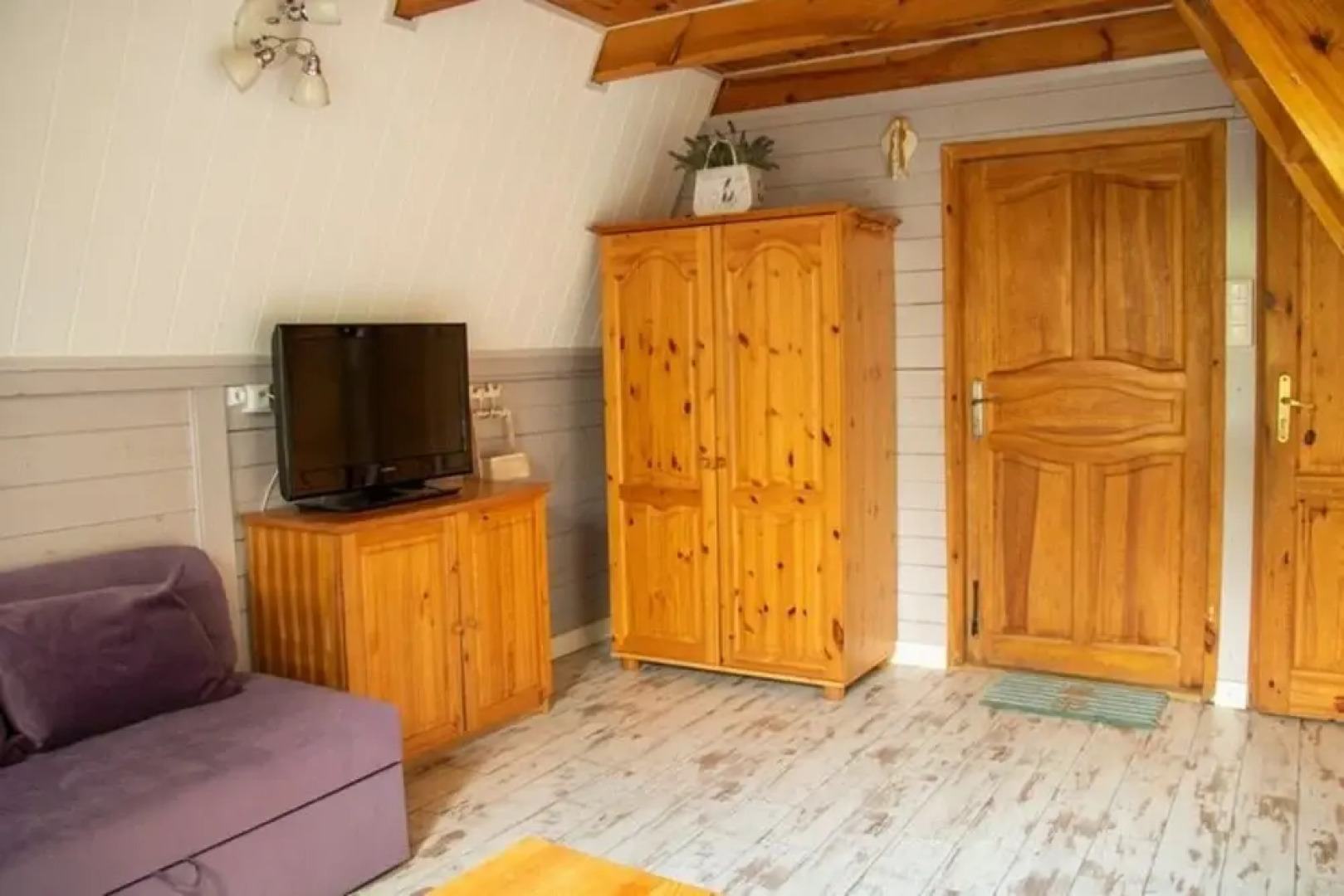 Storey Holiday House, Bobolin