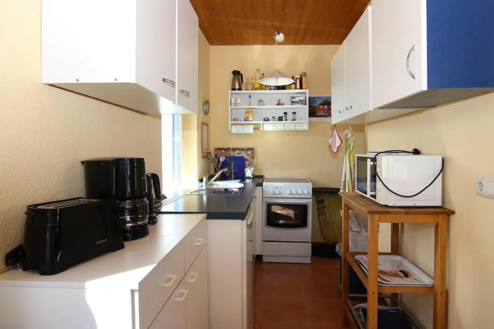 Holiday House, Barth