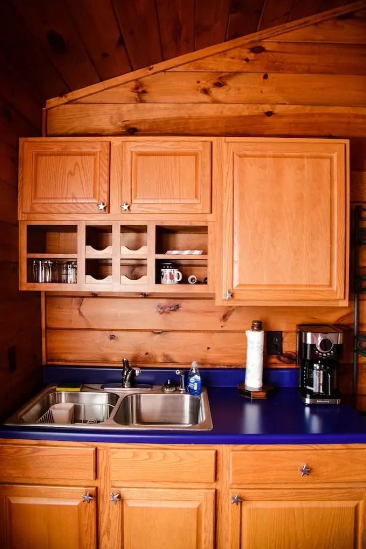 Azalea Inn Bed & Breakfast