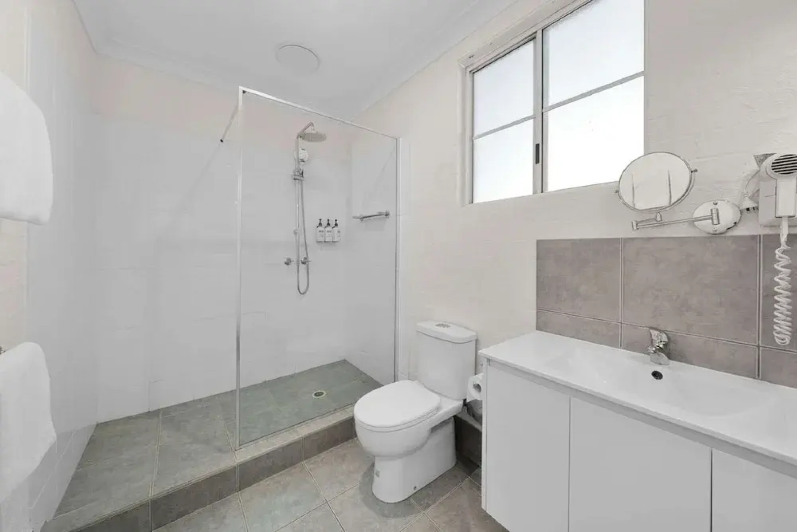 Border Gateway Motel