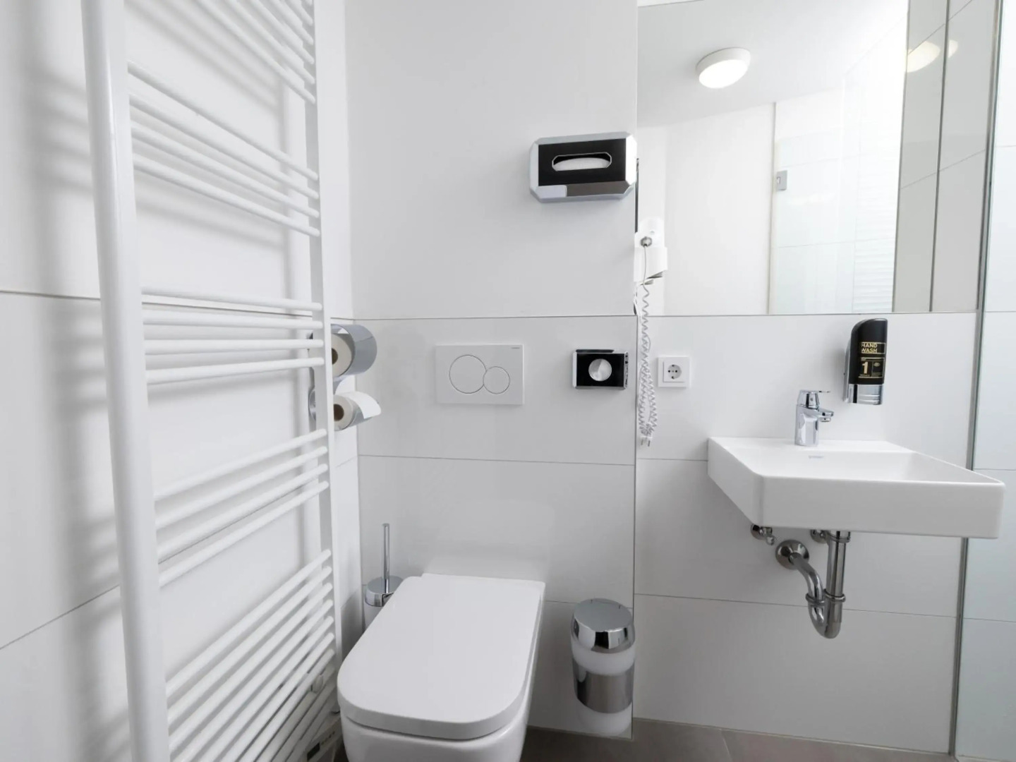 Smart Stay Hotel Station